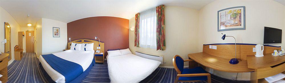 Holiday Inn Express Birmingham - Castle Bromwich, An Ihg Hotel Dış mekan fotoğraf